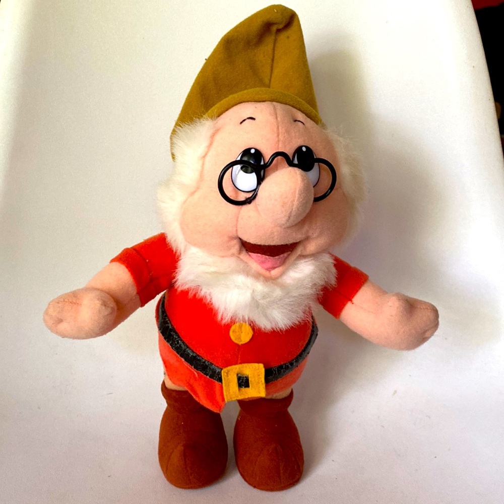 DISNEY seven dwarfs 1993 Mattel “Doc” plush